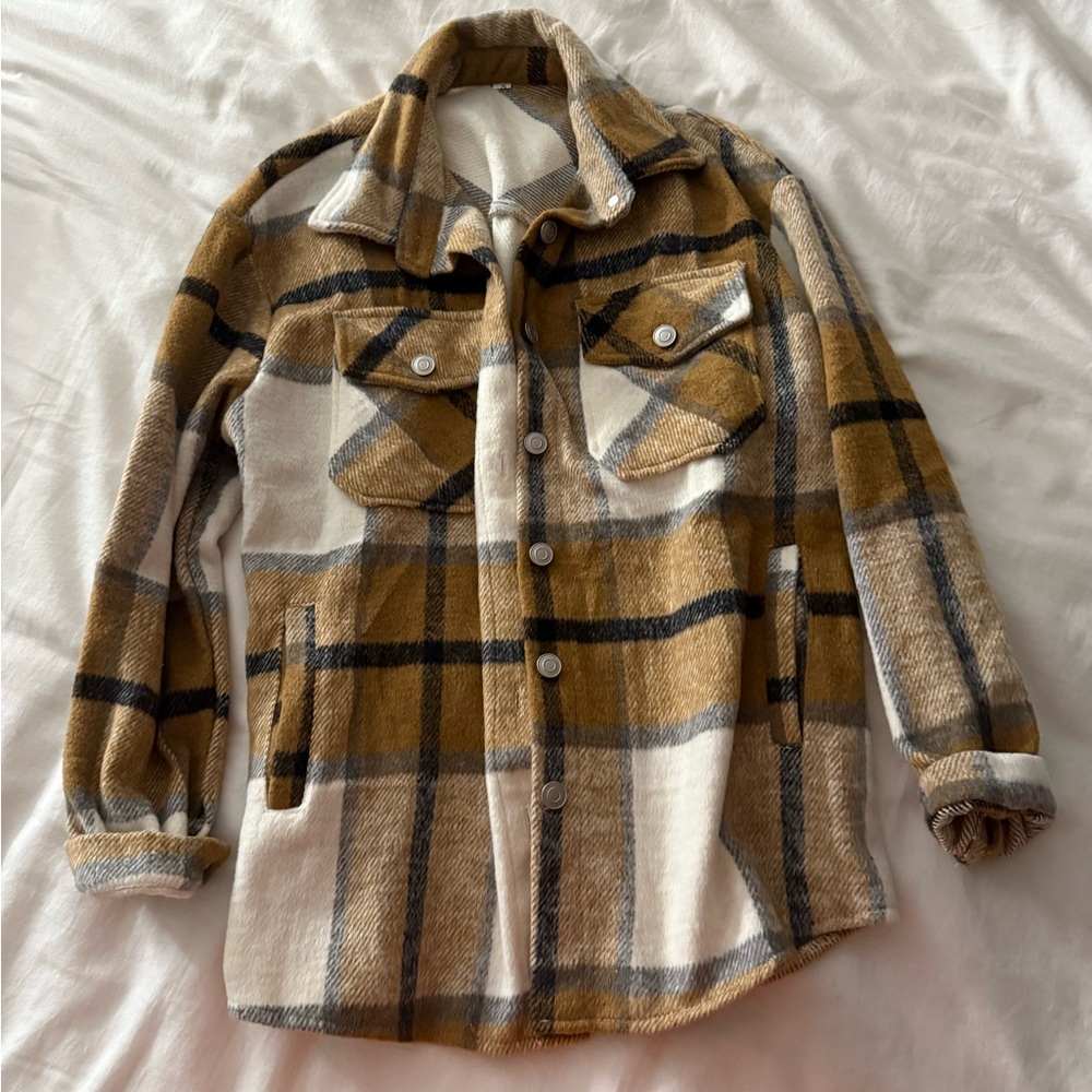 Plaid Button-Up Jacket - Picture 4 of 4